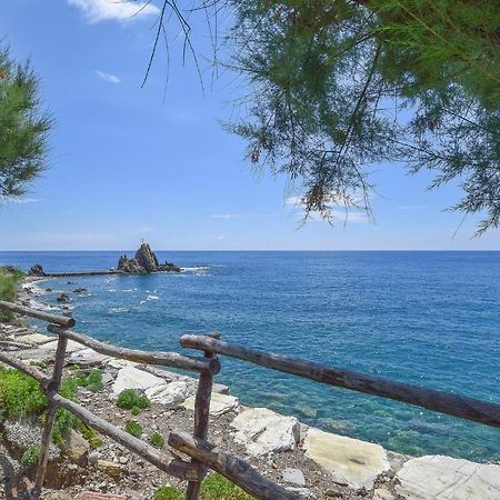 Nice Apartment In Moneglia With House Sea View Bagian luar foto