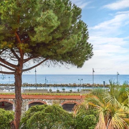 Nice Apartment In Moneglia With House Sea View Bagian luar foto